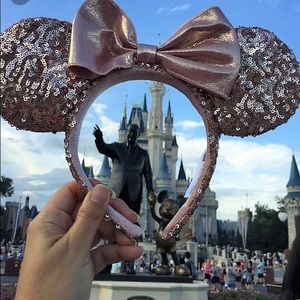 Disney parks limited edition Rose Gold Minnie ears